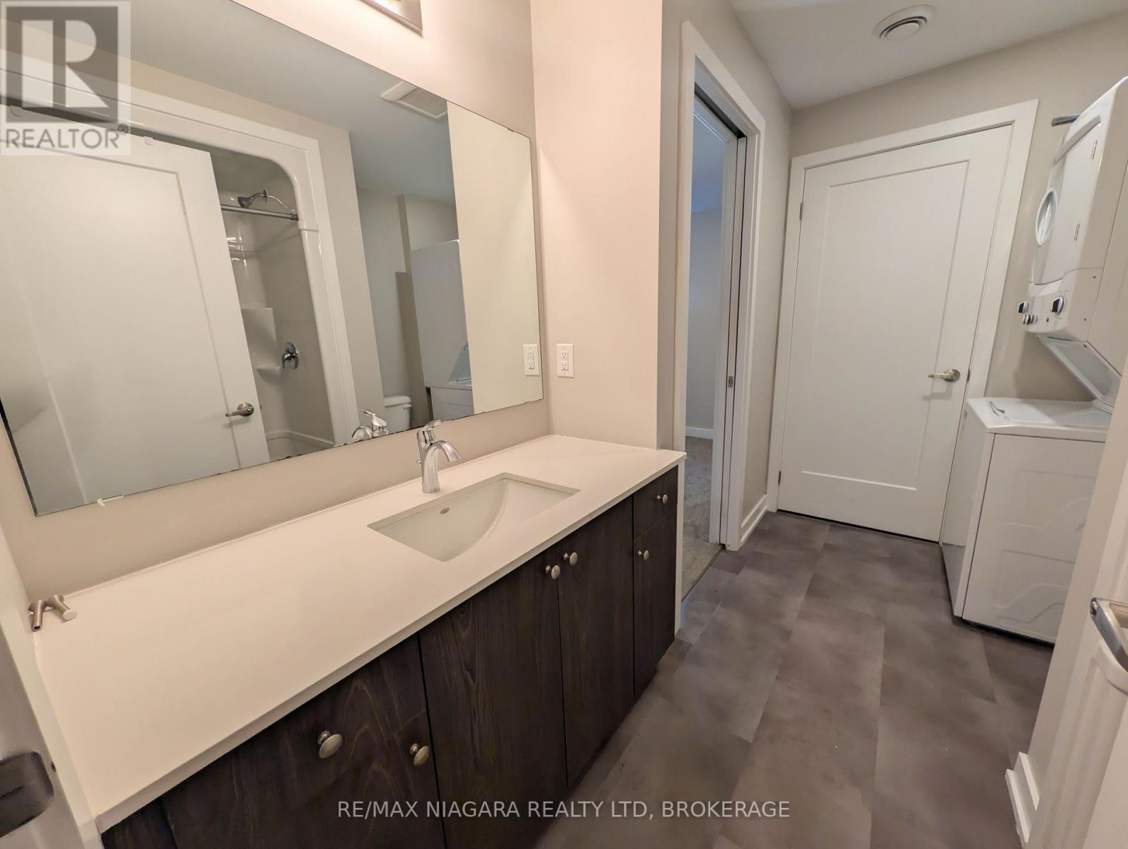 781 Clare Avenue — photo 12