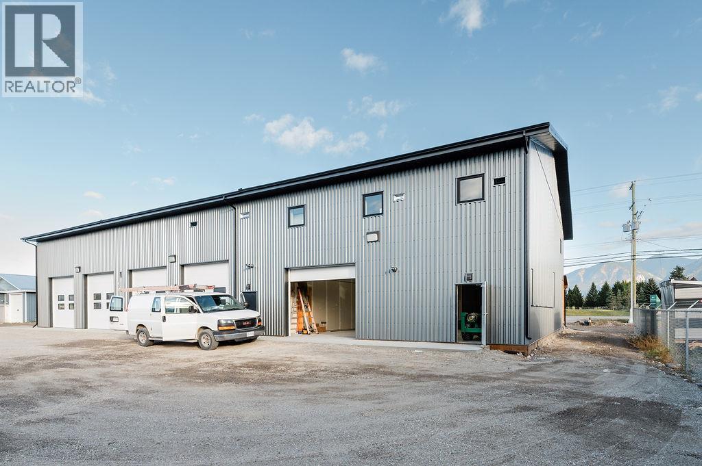 2&3 4846 Athalmer Road, Invermere - Image 1