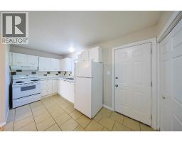 2pc Bathroom - 253 Hampton Avenue, Sarnia, ON N7S4Z2 Photo 7