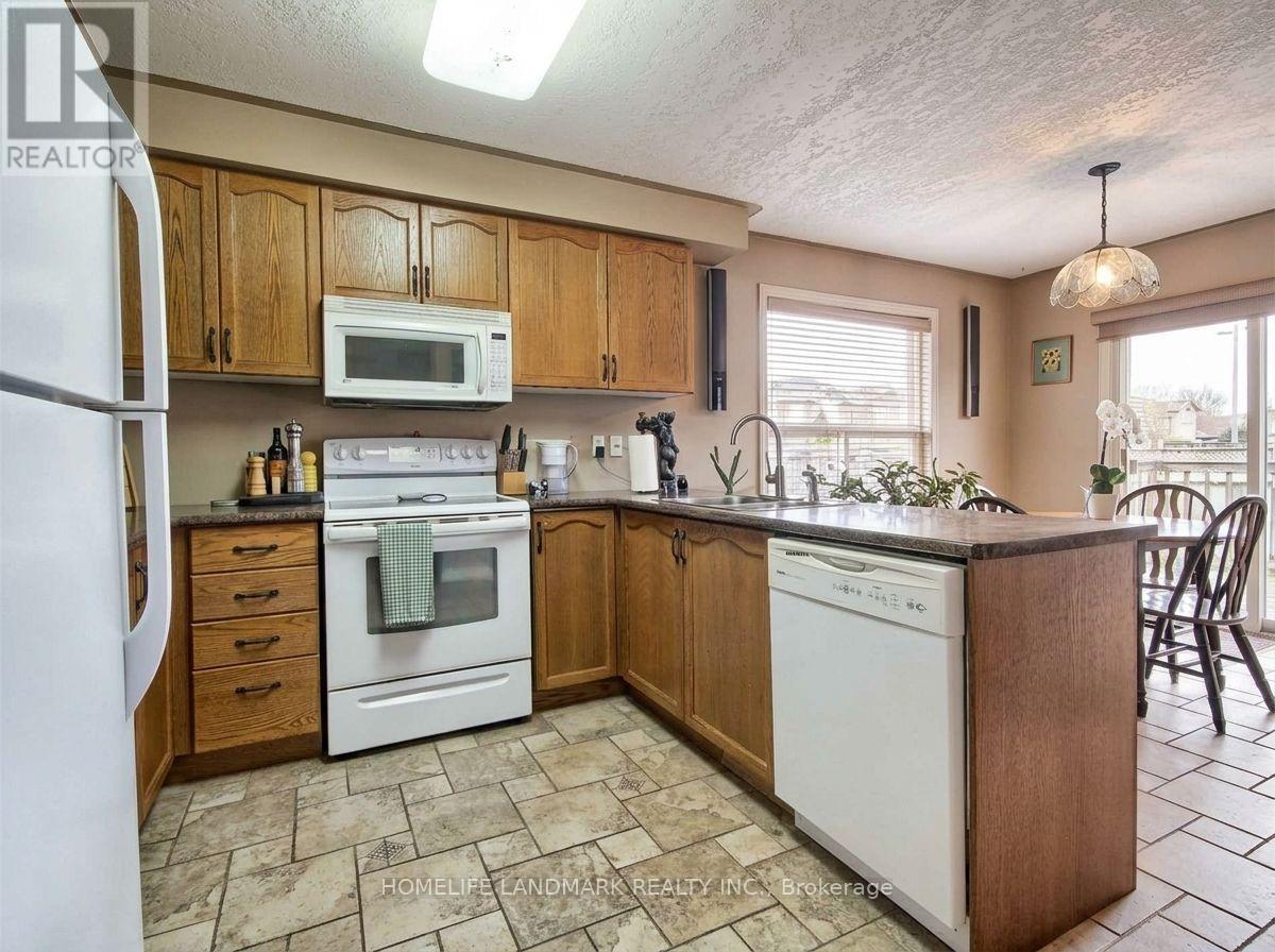 40 Bambi Crescent — photo 11