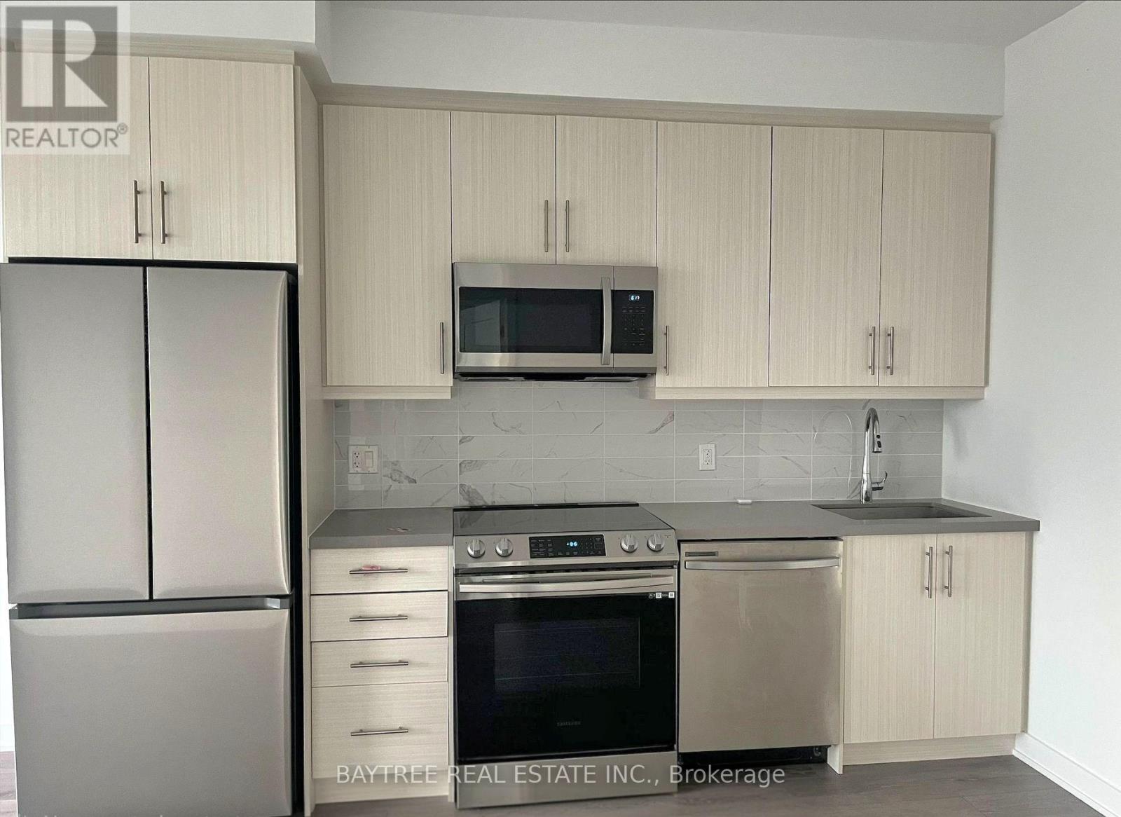 95 Oneida Crescent — photo 2