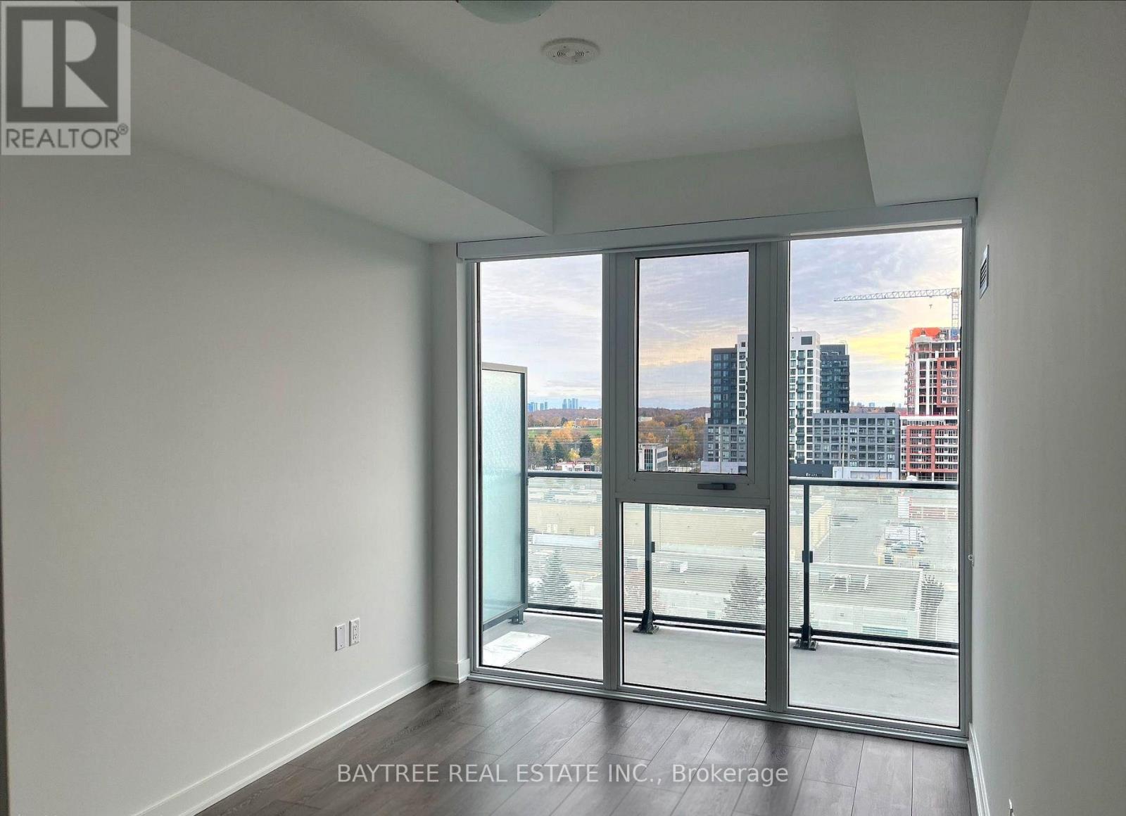 95 Oneida Crescent — photo 4