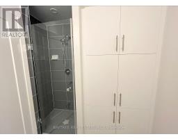 812 - 95 Oneida Crescent, Richmond Hill, ON L4B0H5 Photo 8