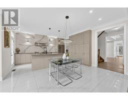 Primary Bedroom - 416 Seaview Heights, East Gwillimbury, ON L9N0C6 Photo 8