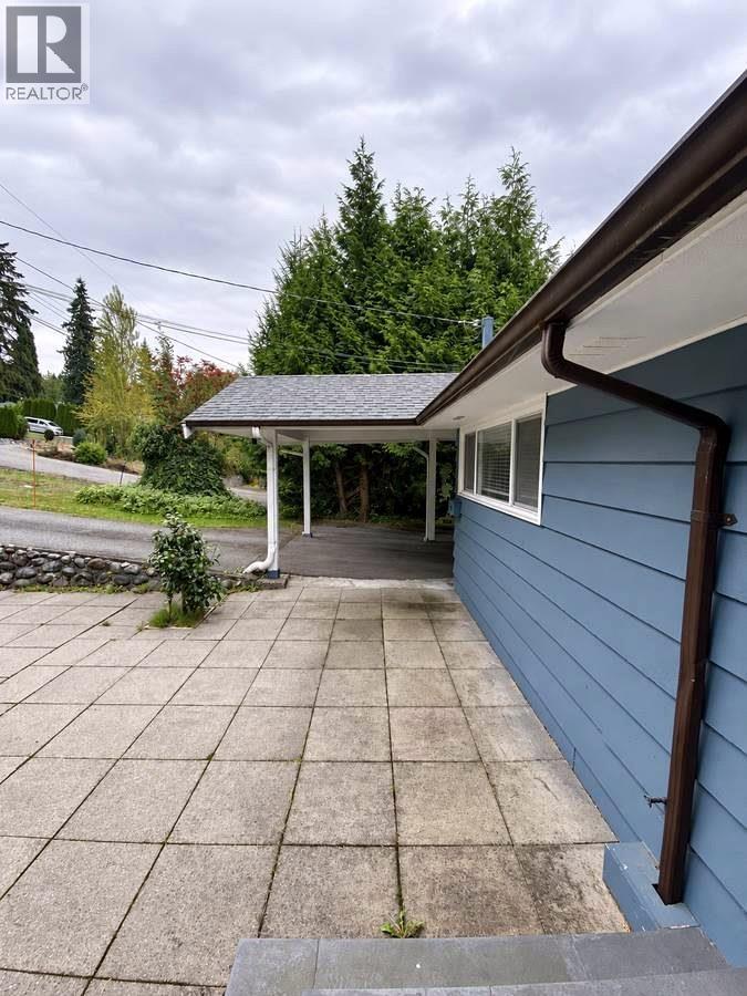 1665 QUEENS AVE AVENUE, West Vancouver - Image 1