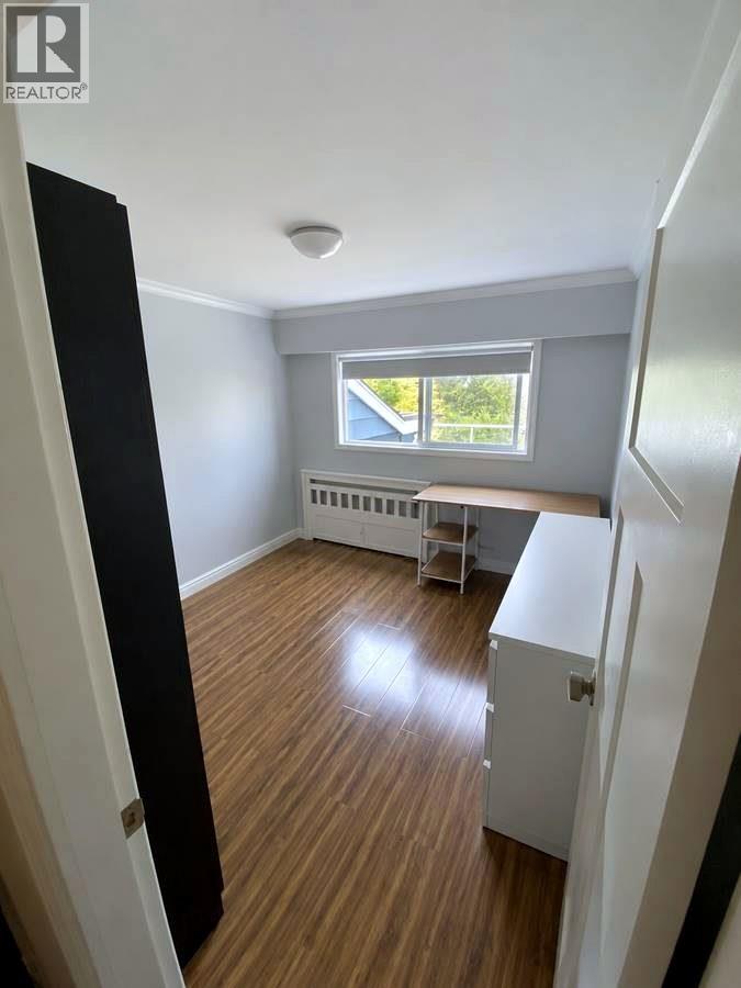 1665 QUEENS AVE AVENUE, West Vancouver - Image 1