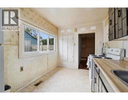 Recreation room - 127 Spadina Road E, Kitchener, ON N2M3X5 Photo 6