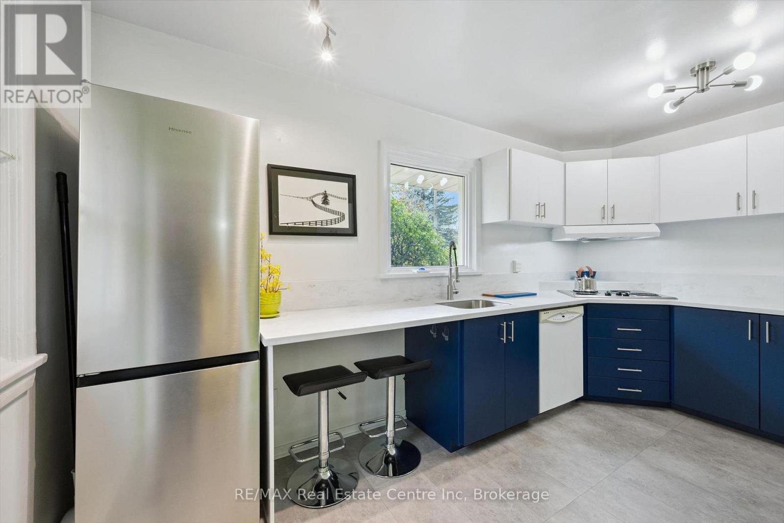 1 Cadillac Drive — photo 10