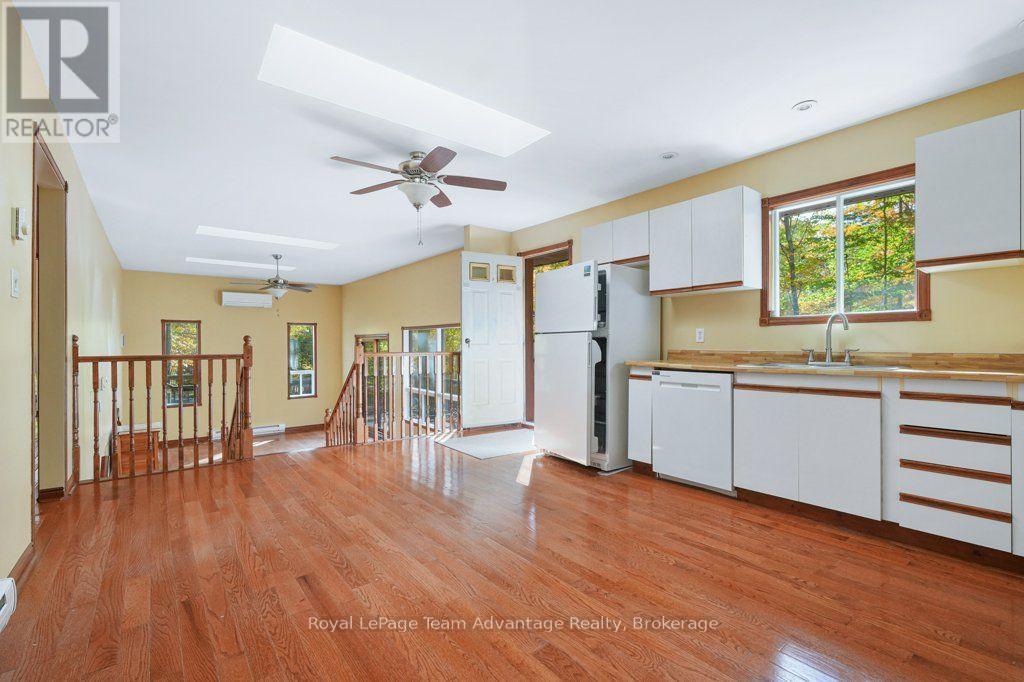 129 & 131 Bayview Drive — photo 10