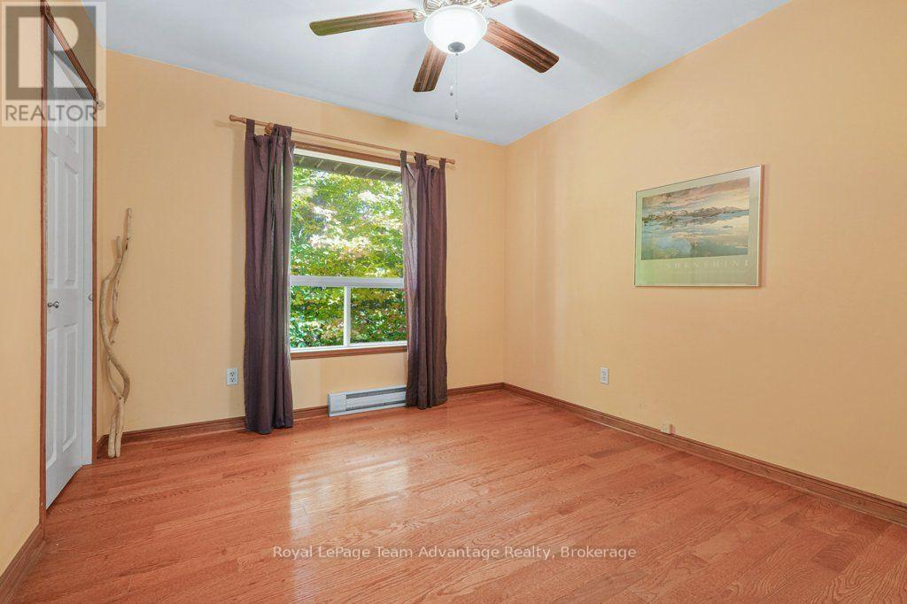 129 & 131 Bayview Drive — photo 21