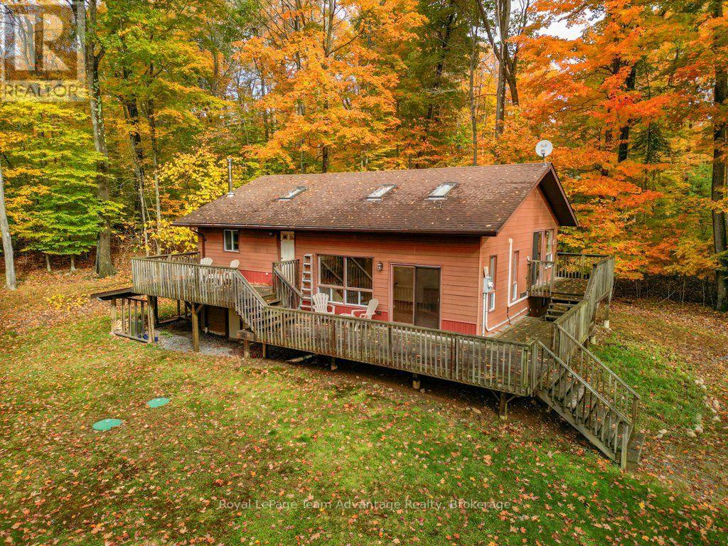 129 & 131 Bayview Drive — photo 43