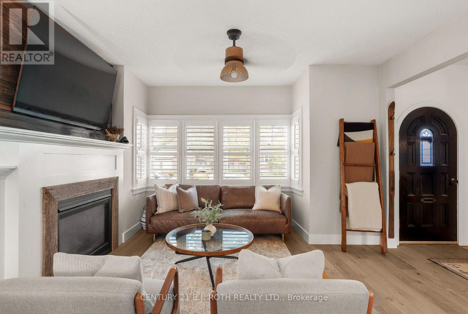 17 Granville Street, Barrie, ON photo 7