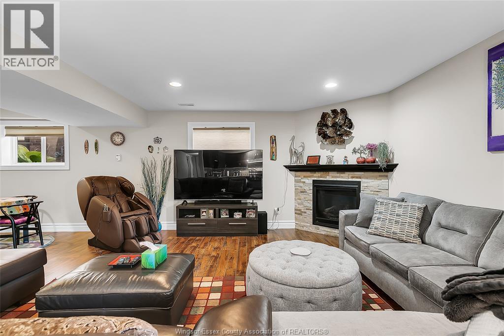 1385 CANCUN STREET - 29