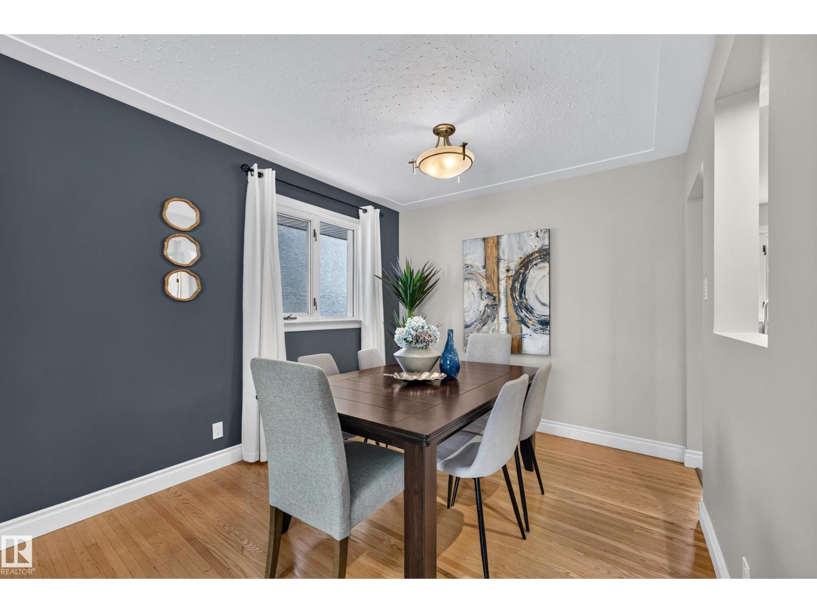 10224 82 ST NW - 15