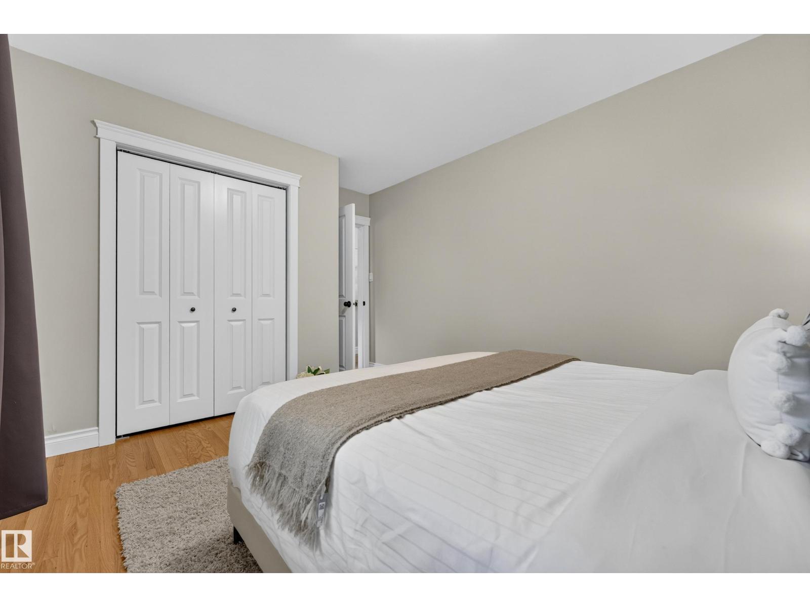 10224 82 ST NW - 26
