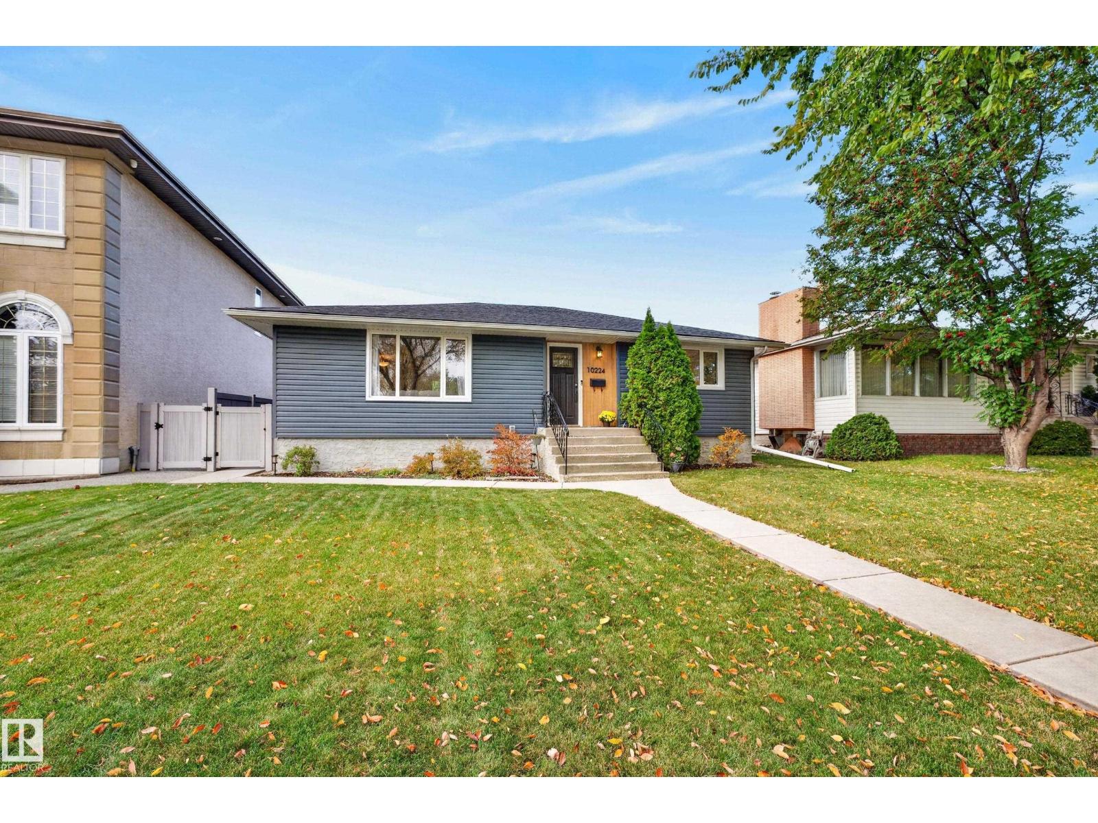 10224 82 ST NW - 3