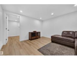10224 82 St Nw, Edmonton, AB T6A3M3 Photo 35