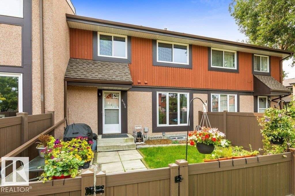 8306 182 St NW photo 2 — MLS® E4513113