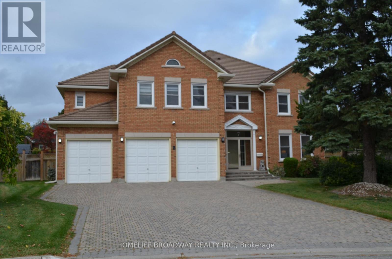 7 King's Cross Avenue, Richmond Hill, ON