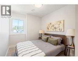 1 921 Dale St, Saanich, BC V8X2V9 Photo 33
