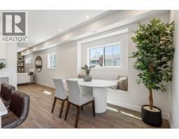 1 921 Dale St, Saanich, BC V8X2V9 Photo 20