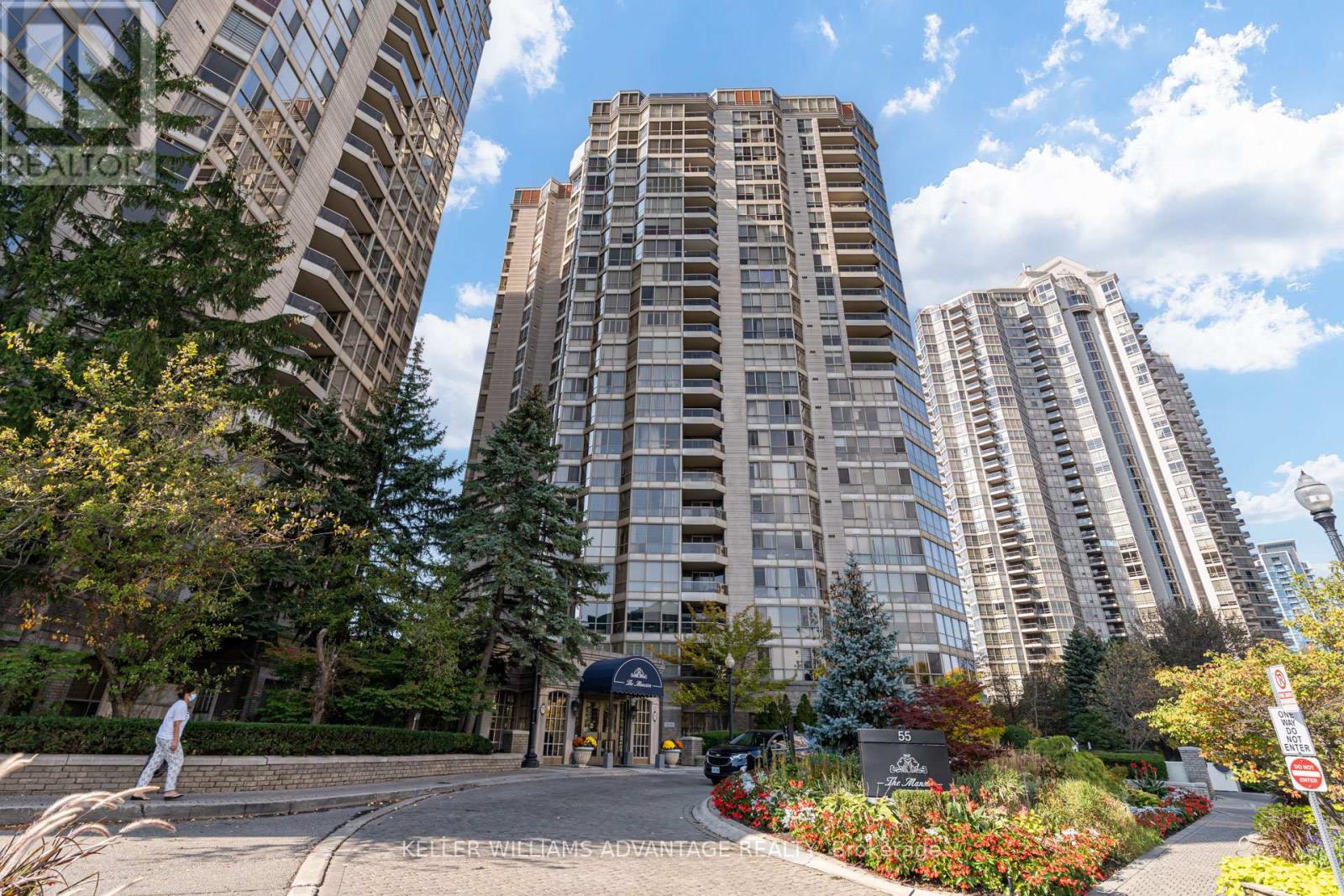 Photo of 55 Kingsbridge Garden Circle