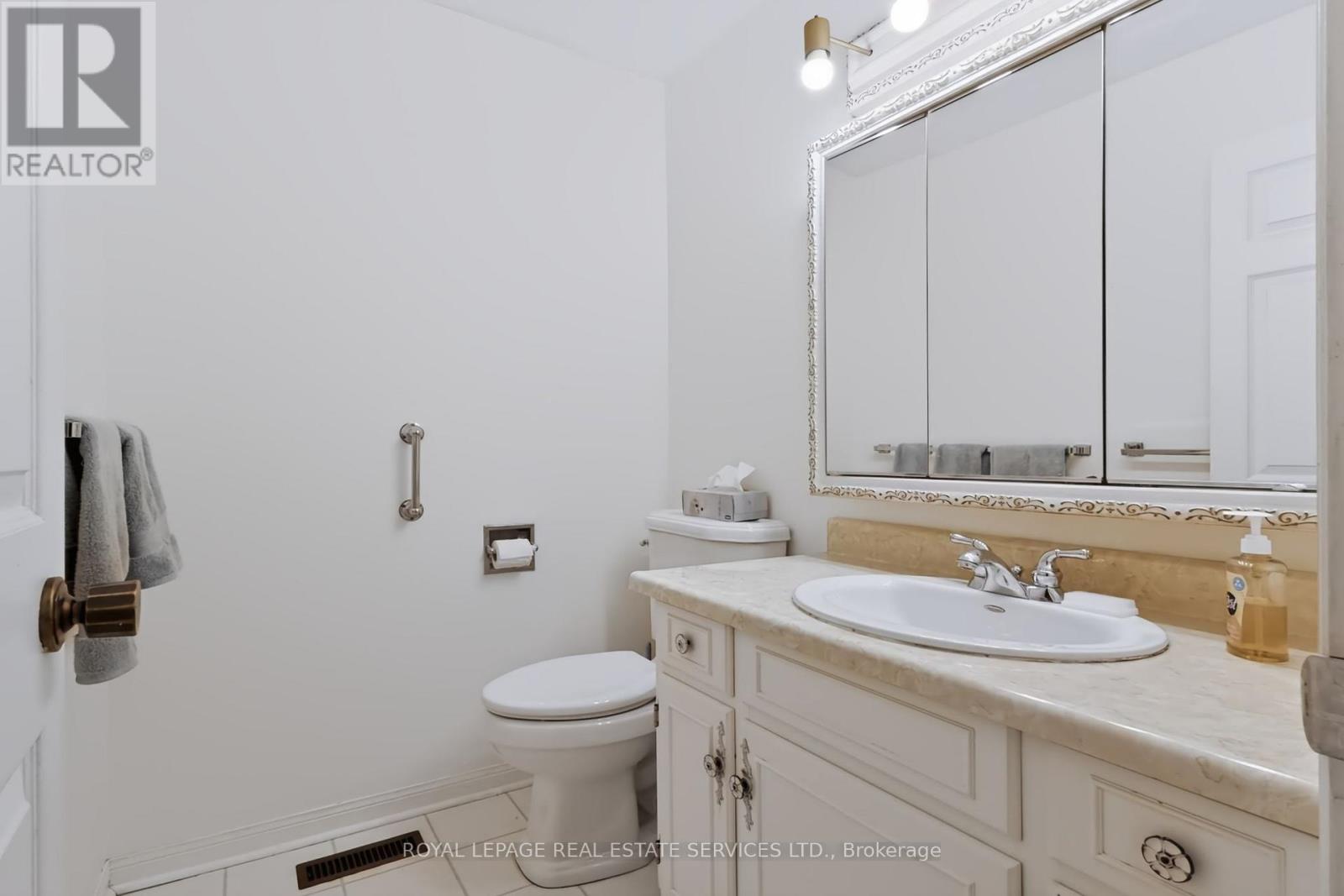 1326 Prince Albert Court, Mississauga, ON photo 23