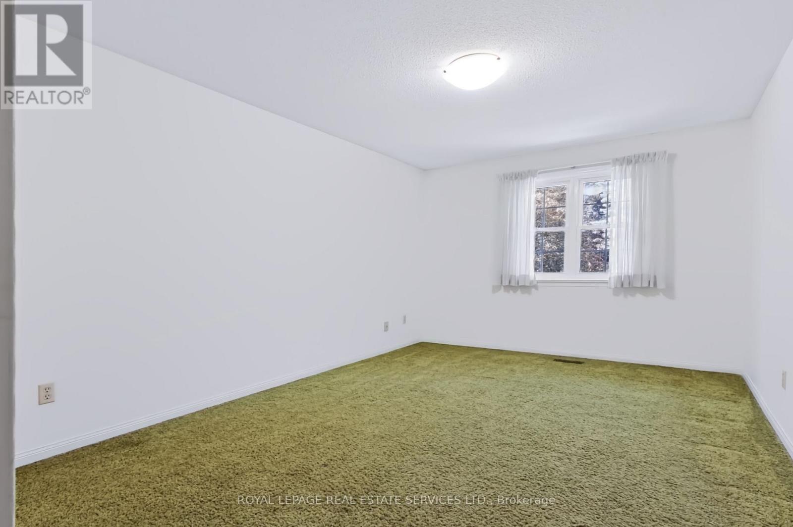 1326 PRINCE ALBERT COURT - 28
