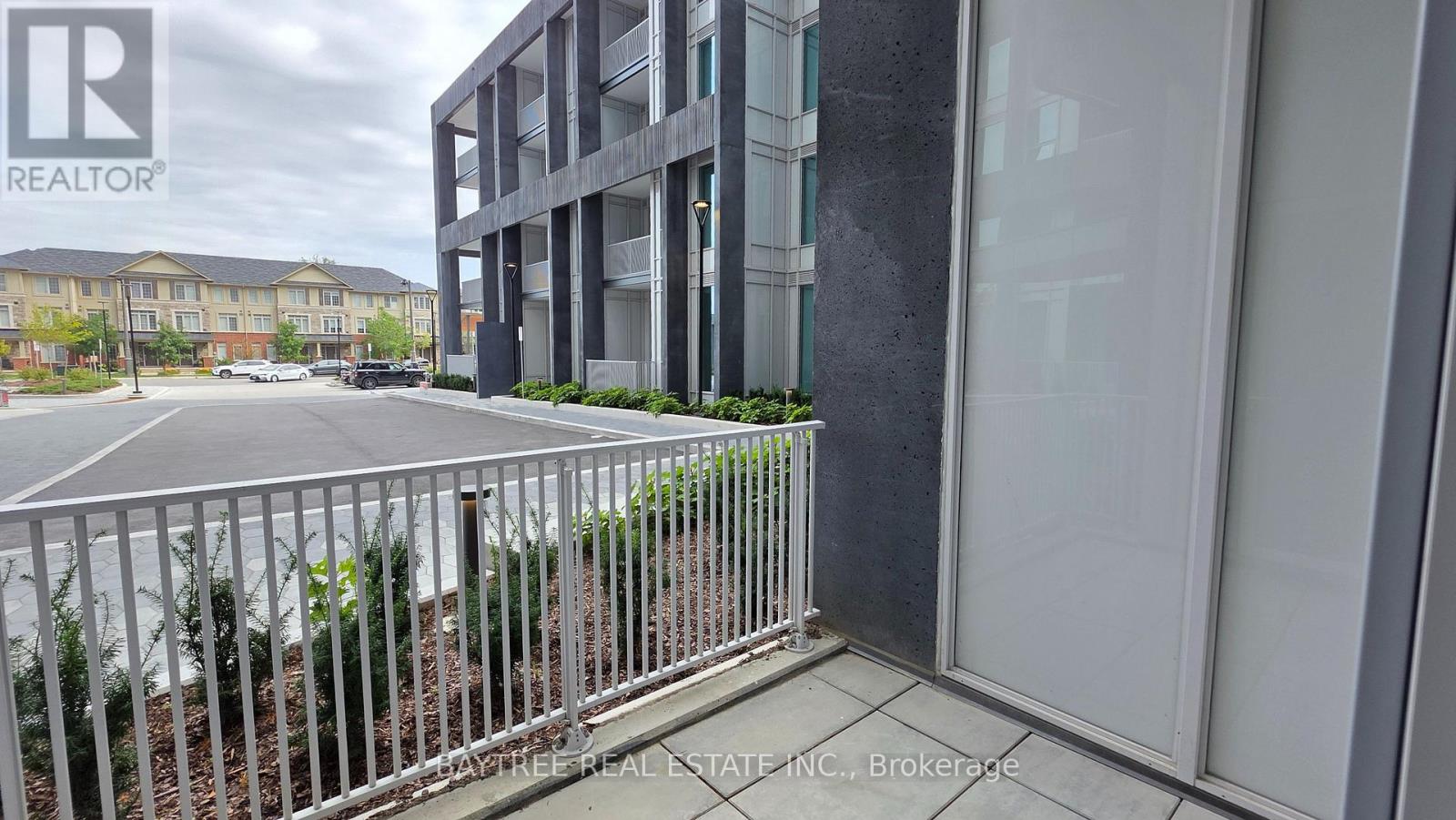 3240 William Coltson Avenue — photo 15