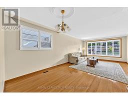 Laundry room - 32 Bartel Drive, Toronto, ON M3N1C9 Photo 13
