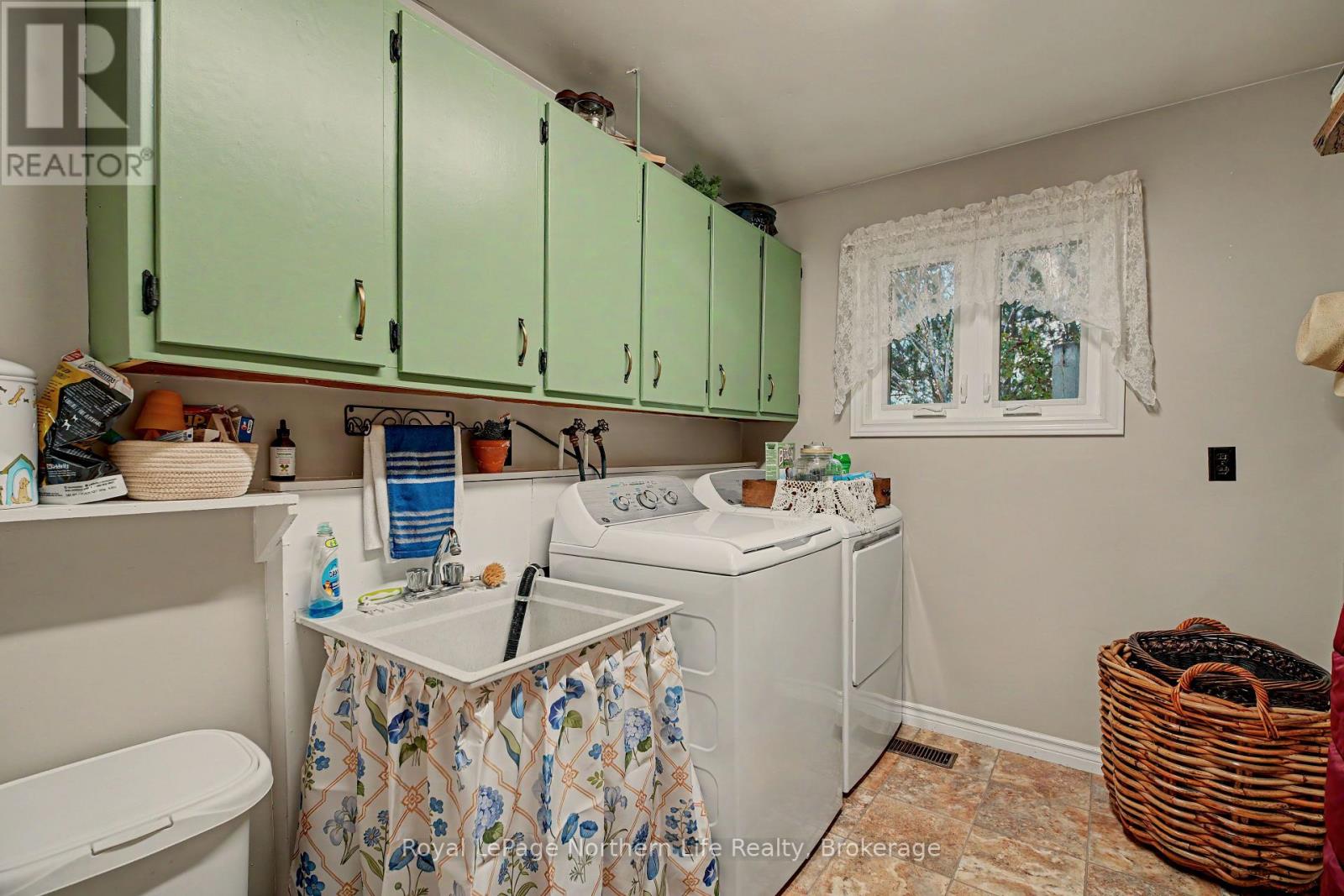 57 Homestead Road — photo 8