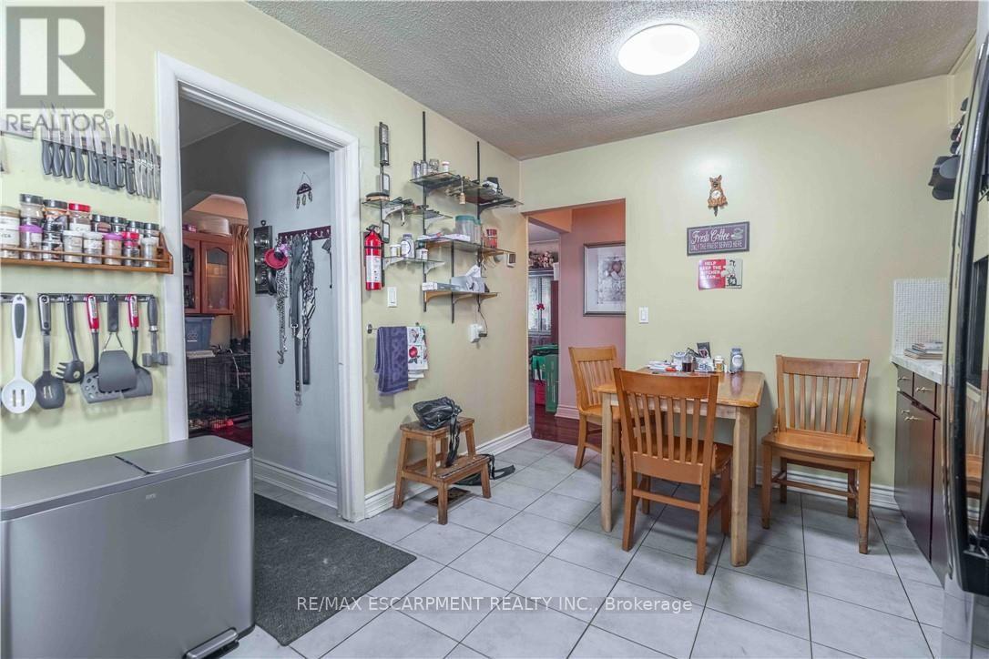 374 Upper Wentworth Street West, Hamilton, ON photo 34