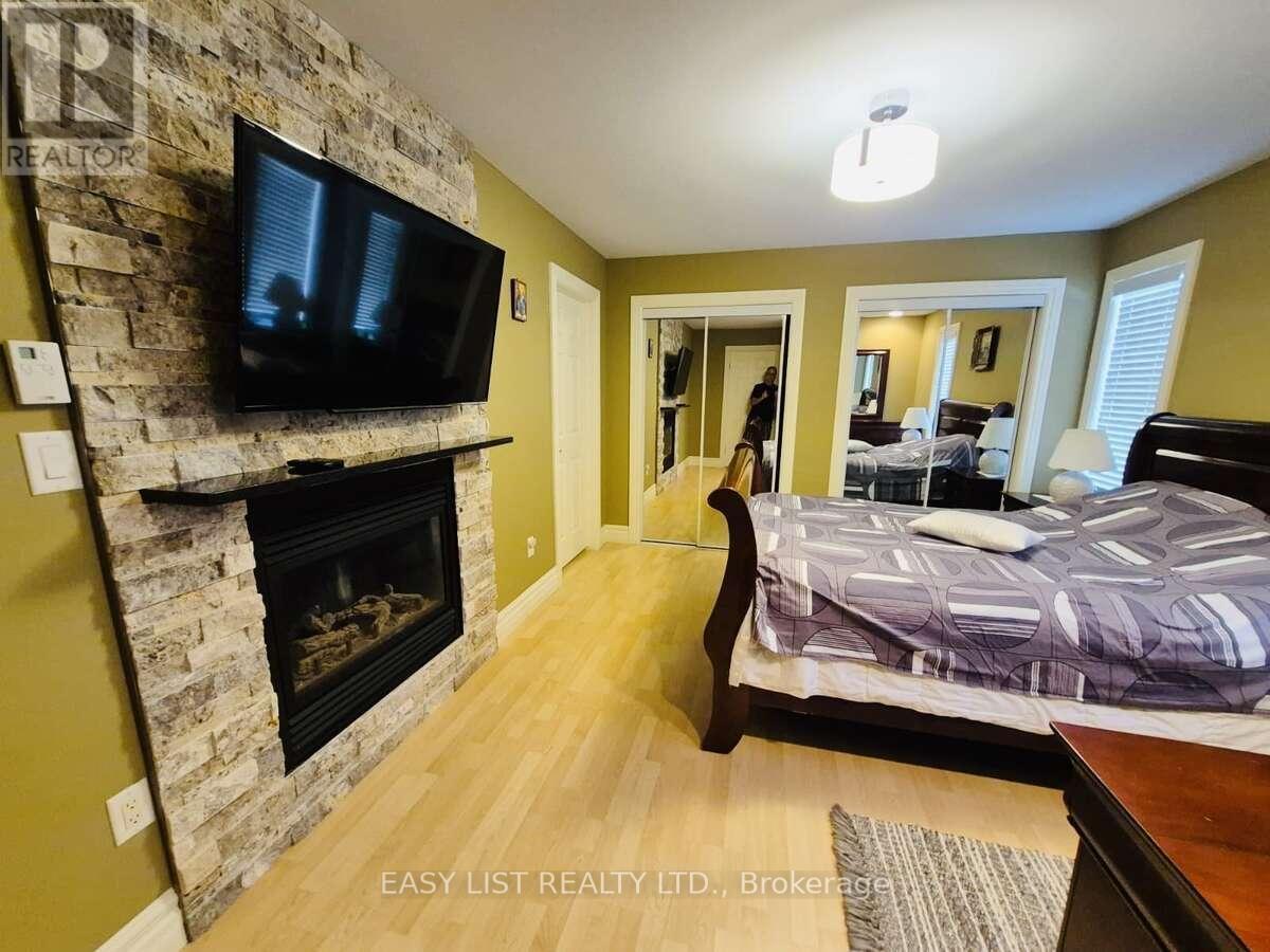 1589 Meridian Street, Windsor, ON photo 11