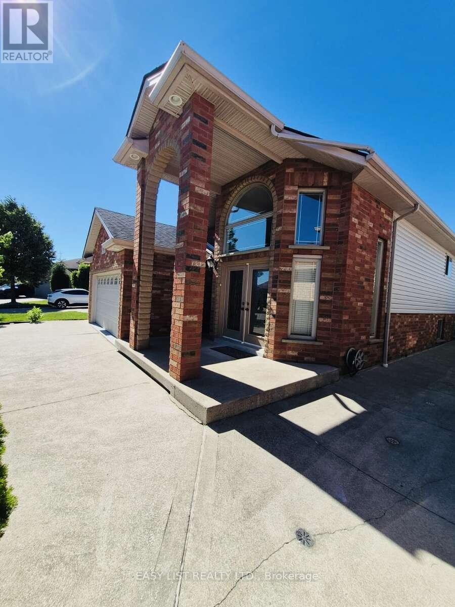 1589 Meridian Street, Windsor, ON photo 2