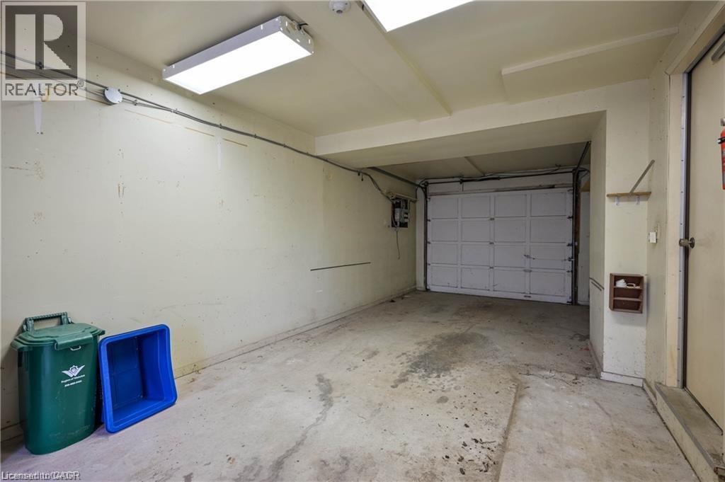 14 Briar Knoll Place — photo 28