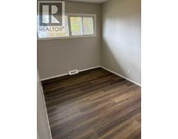 8 Mcleod Drive, Whitecourt, AB T7S1H3 Photo 14