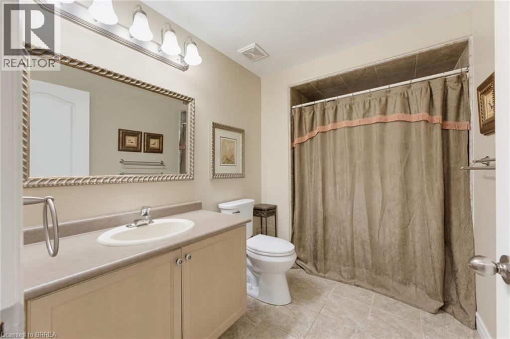 70 Carmichael Crescent — photo 26