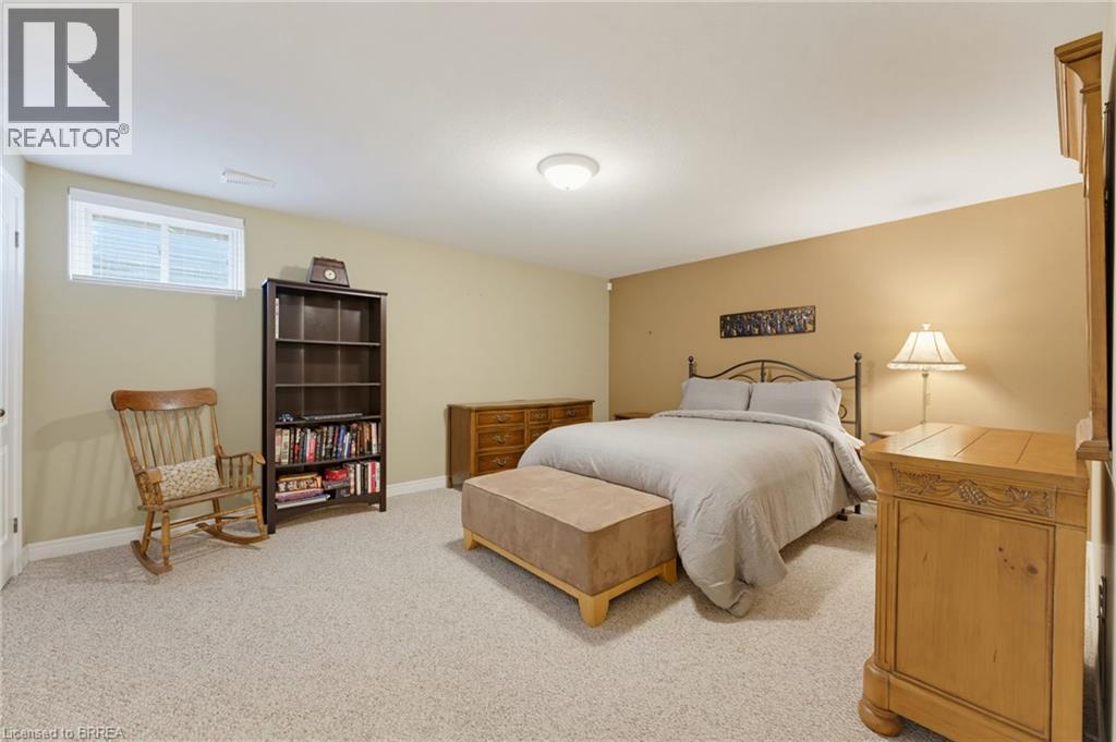 70 Carmichael Crescent — photo 25