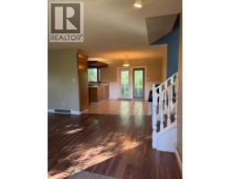 106 Ojibwa Place W - photo 5