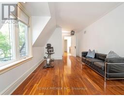 35 Yorkdale Crescent, Toronto, ON M9M1C2 Photo 24