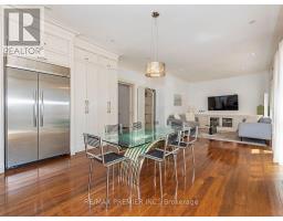 35 Yorkdale Crescent, Toronto, ON M9M1C2 Photo 15