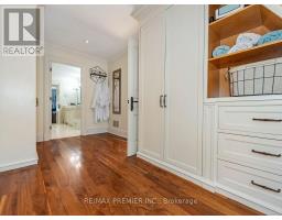 35 Yorkdale Crescent, Toronto, ON M9M1C2 Photo 23