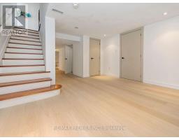 35 Yorkdale Crescent, Toronto, ON M9M1C2 Photo 31