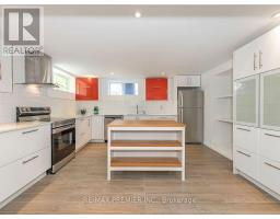 35 Yorkdale Crescent, Toronto, ON M9M1C2 Photo 35