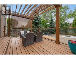 35 Yorkdale Crescent, Toronto, ON M9M1C2 Photo 40