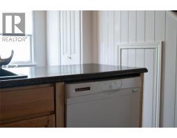 7424 Lakeshore Road, Lambton Shores, ON N0N1J3 Photo 10