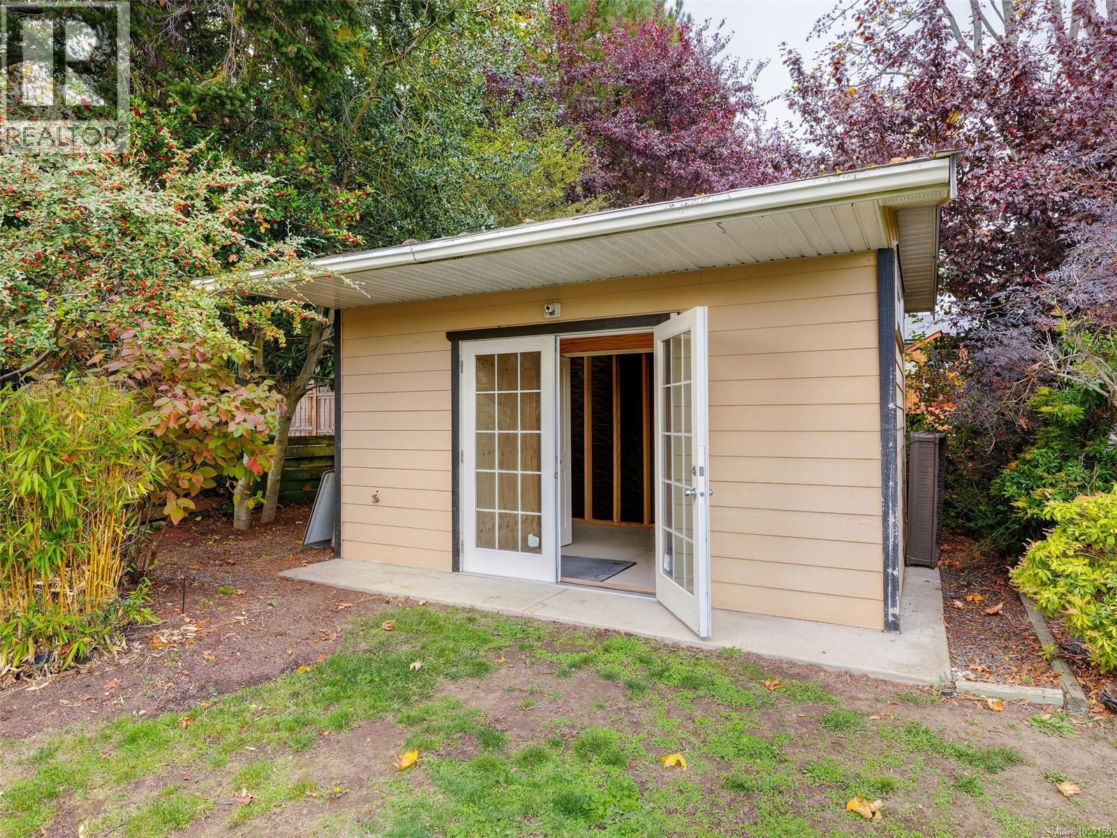 1158 Hadfield Ave - 30