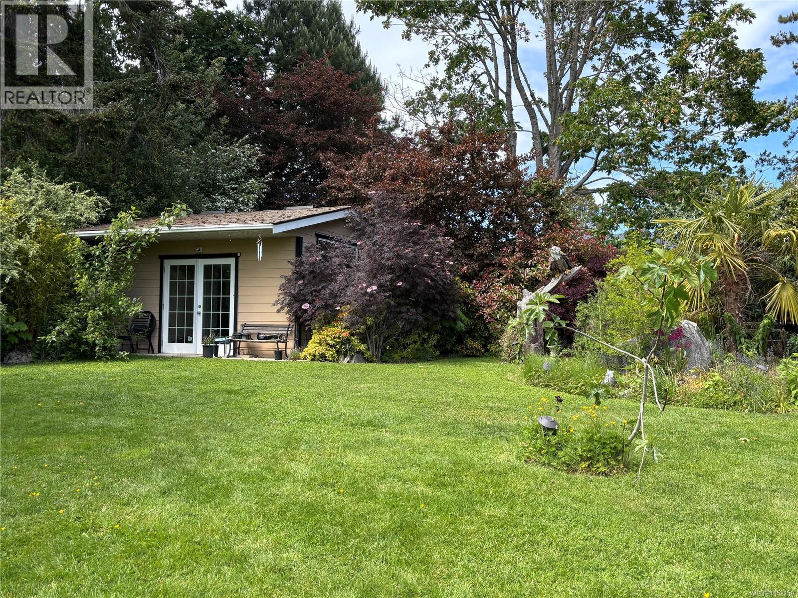 1158 Hadfield Ave - 33
