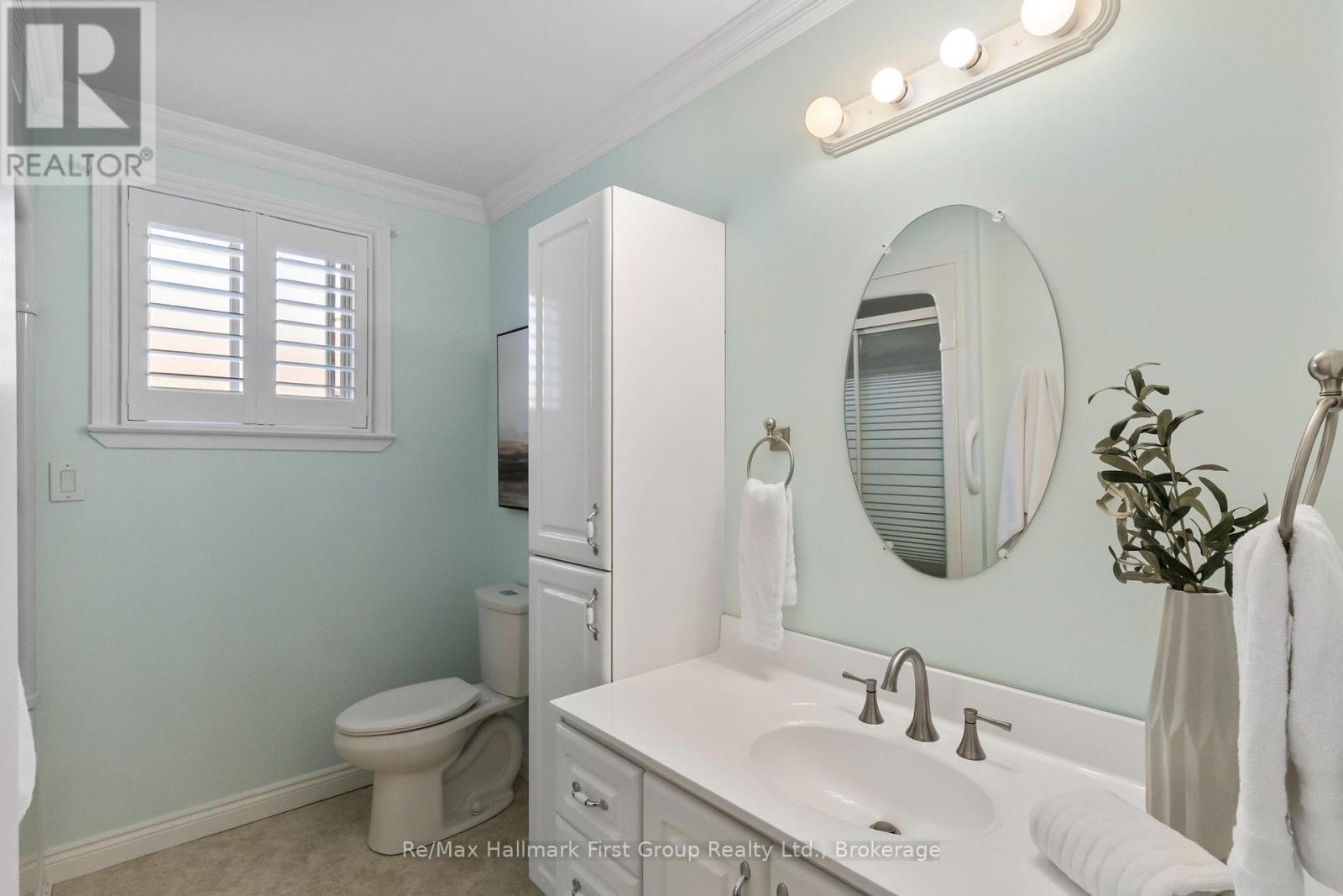 8 Calais Street, Whitby, ON photo 32