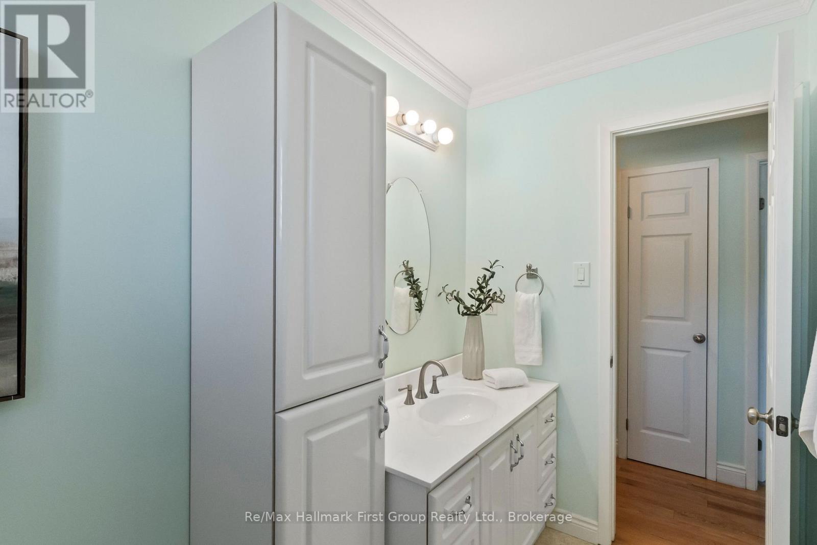 8 Calais Street, Whitby, ON photo 33
